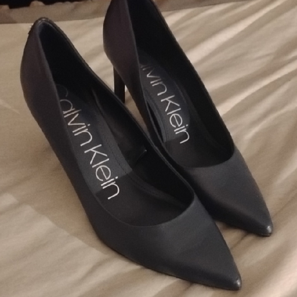 Calvin Klein Navy Pointed Toe Stiletto Pumps